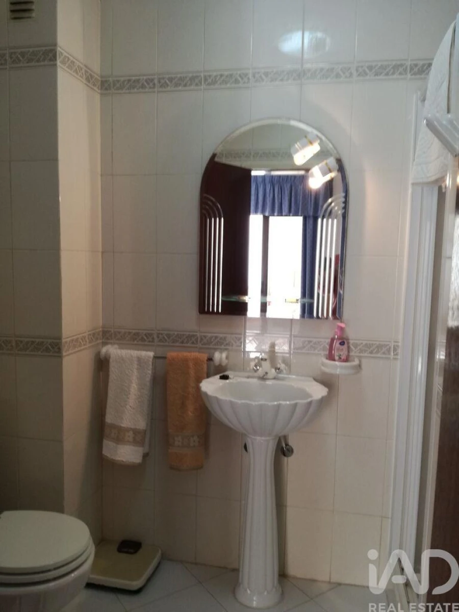 Apartamento T2 para Venda em Quarteira Foto 18