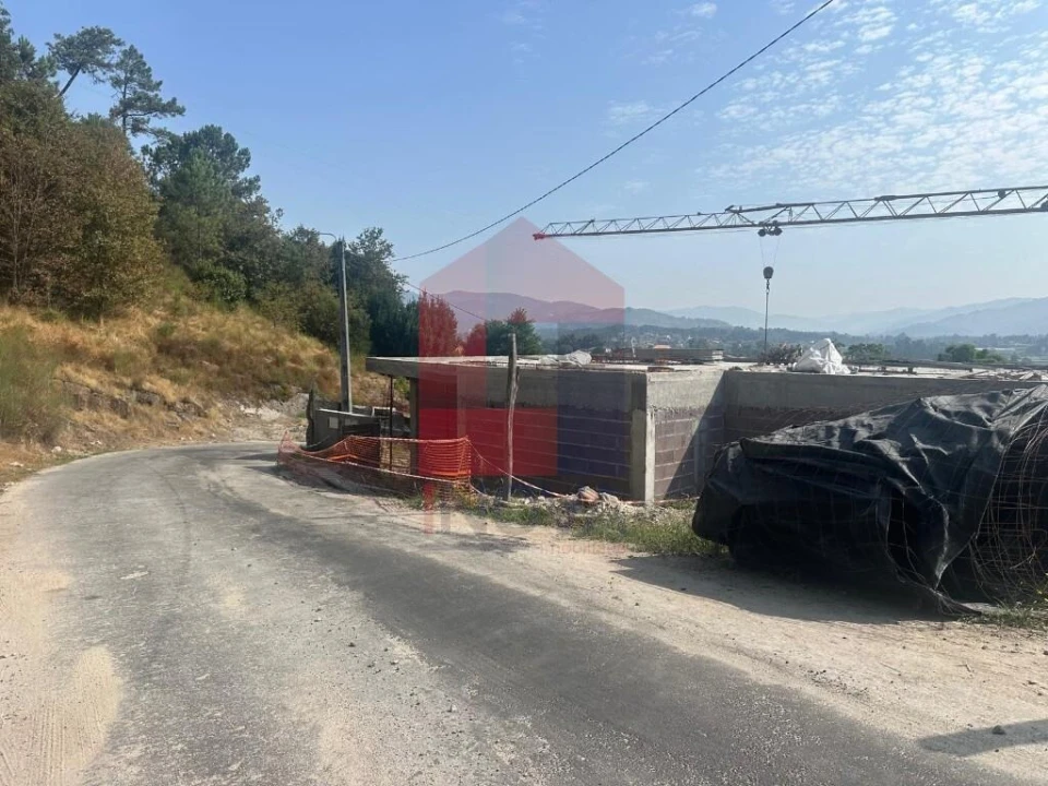 Moradia T3 para Venda em Gême Foto 18