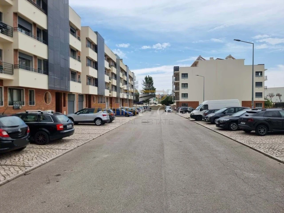 Apartamento T2 para Venda em Arruda dos Vinhos Foto 19