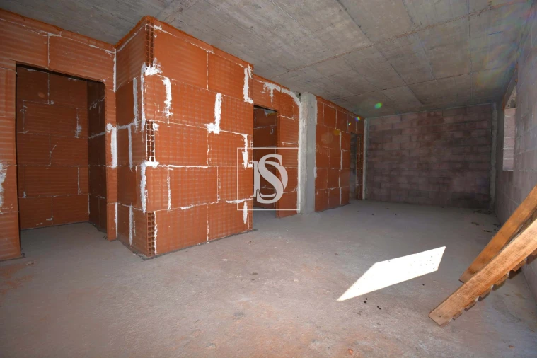 Prédio para Venda em Sé, Santa Maria e Meixedo Foto 5