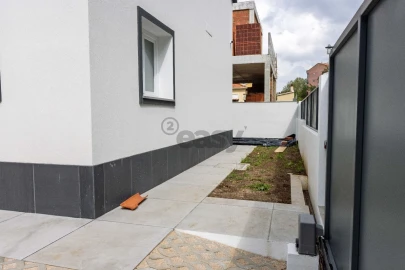 Moradia T4 para Venda em Agualva e Mira-Sintra