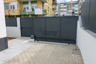 Moradia T4 para Venda em Agualva e Mira-Sintra