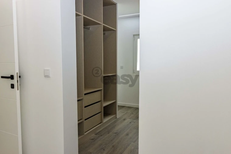 Moradia T4 para Venda em Agualva e Mira-Sintra Foto 16
