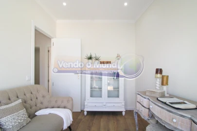 Moradia T6 para Venda em Samora Correia