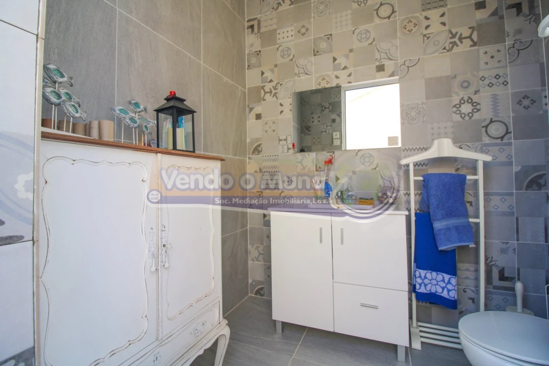 Moradia T6 para Venda em Samora Correia Foto 18