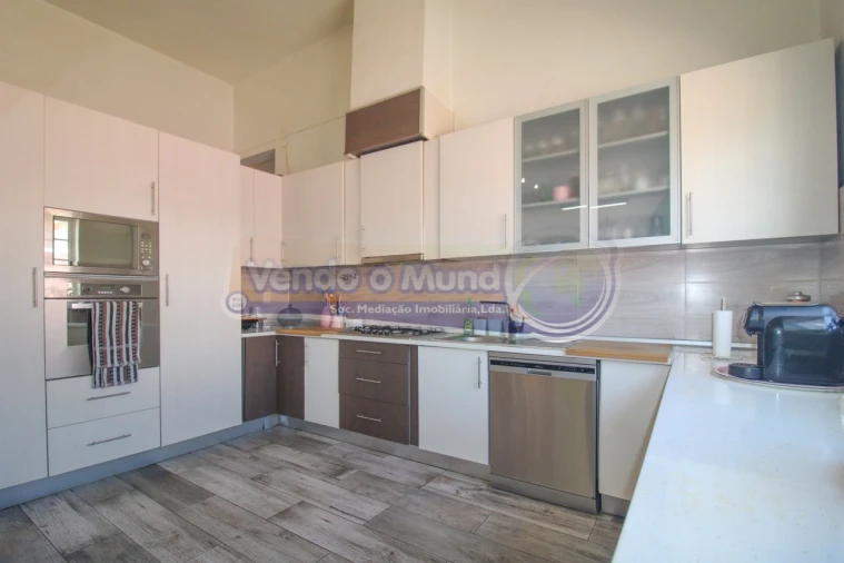 Moradia T6 para Venda em Samora Correia Foto 2