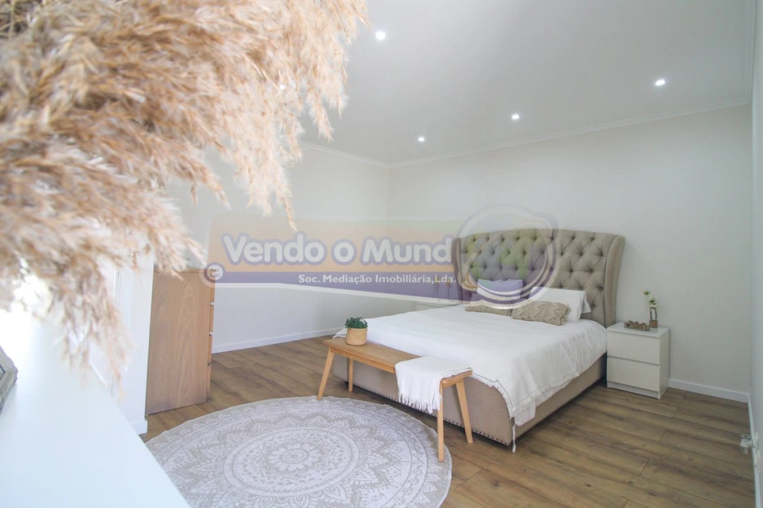 Moradia T6 para Venda em Samora Correia Foto 14
