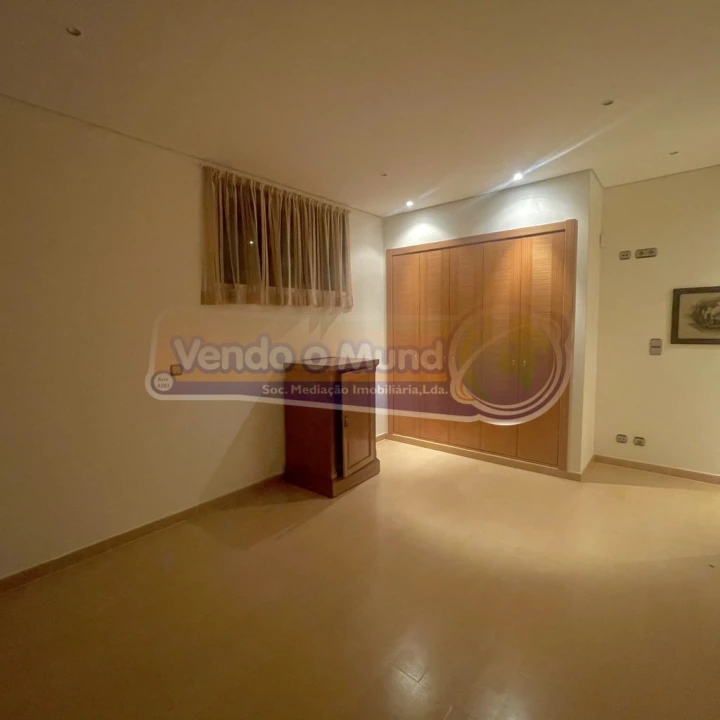 Moradia T8 para Venda em Alhandra, São João dos Montes e Calhandriz Foto 17