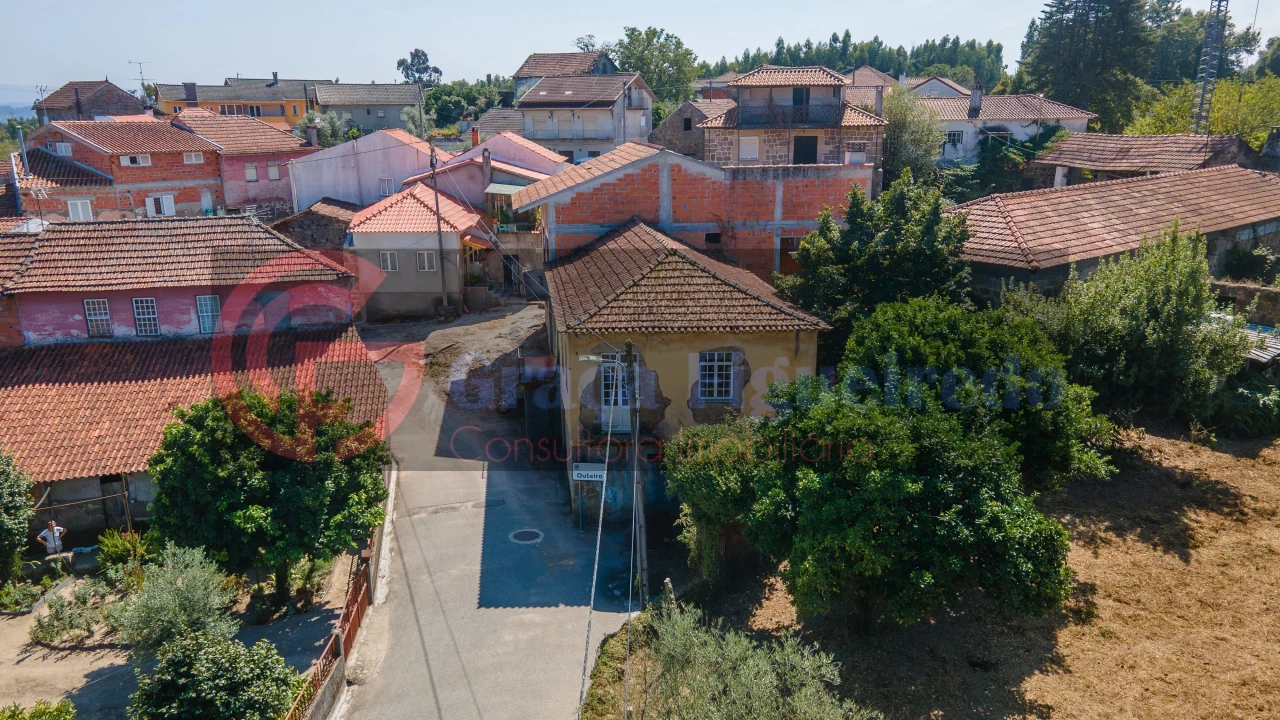 Moradia T4 para Venda em Tonda Foto 5