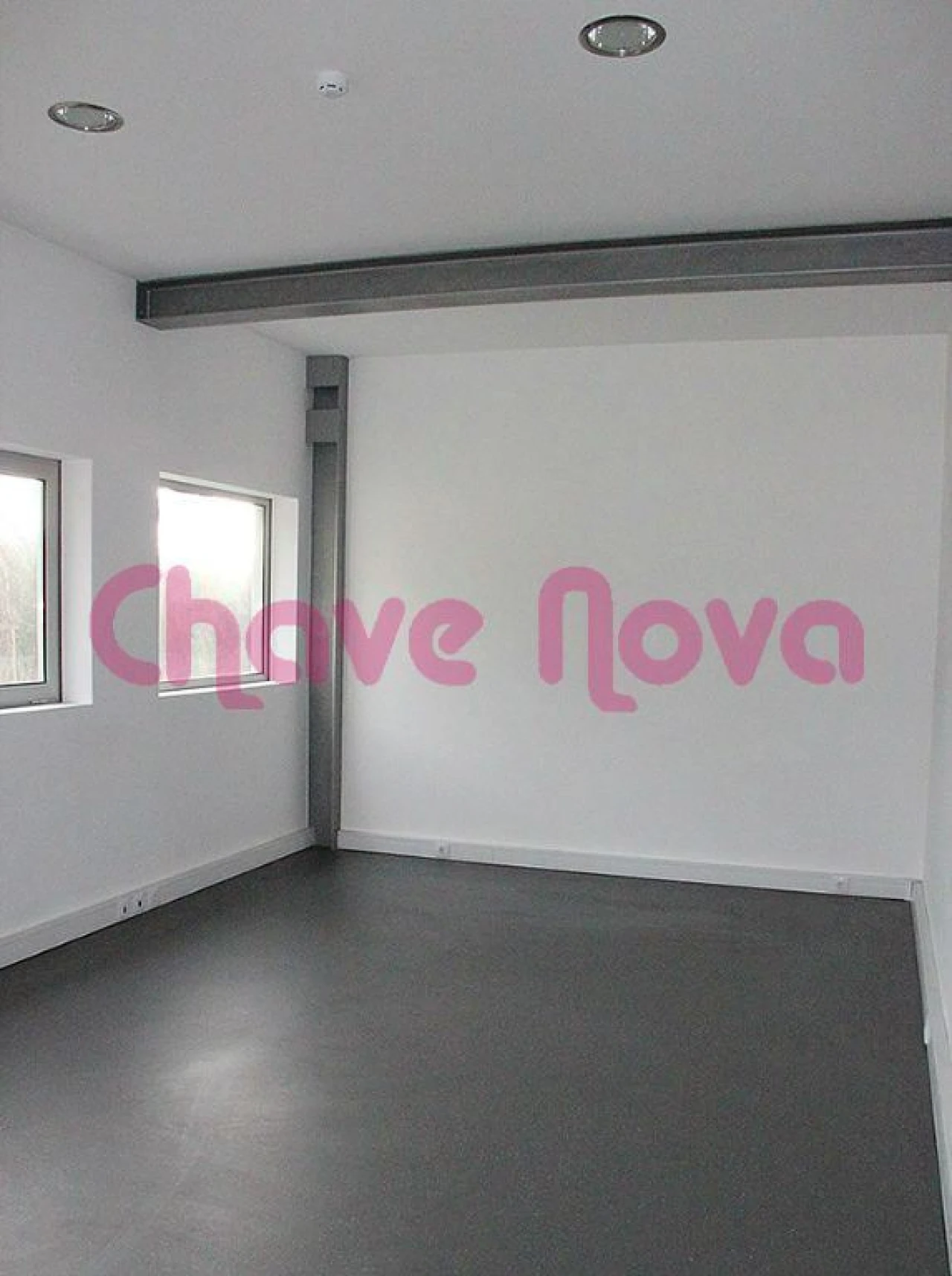 Armazém para Arrendamento em Arcozelo Foto 2