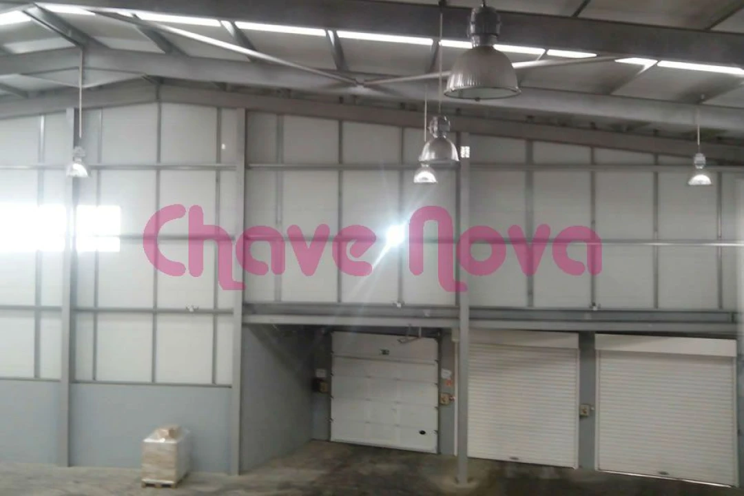Armazém para Arrendamento em Arcozelo Foto 8