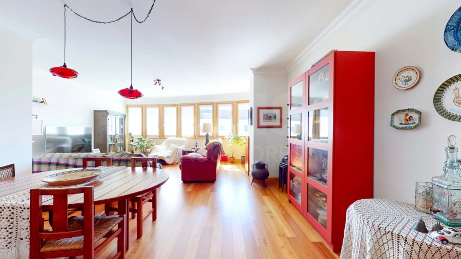 Apartamento T4 para Venda em Loures