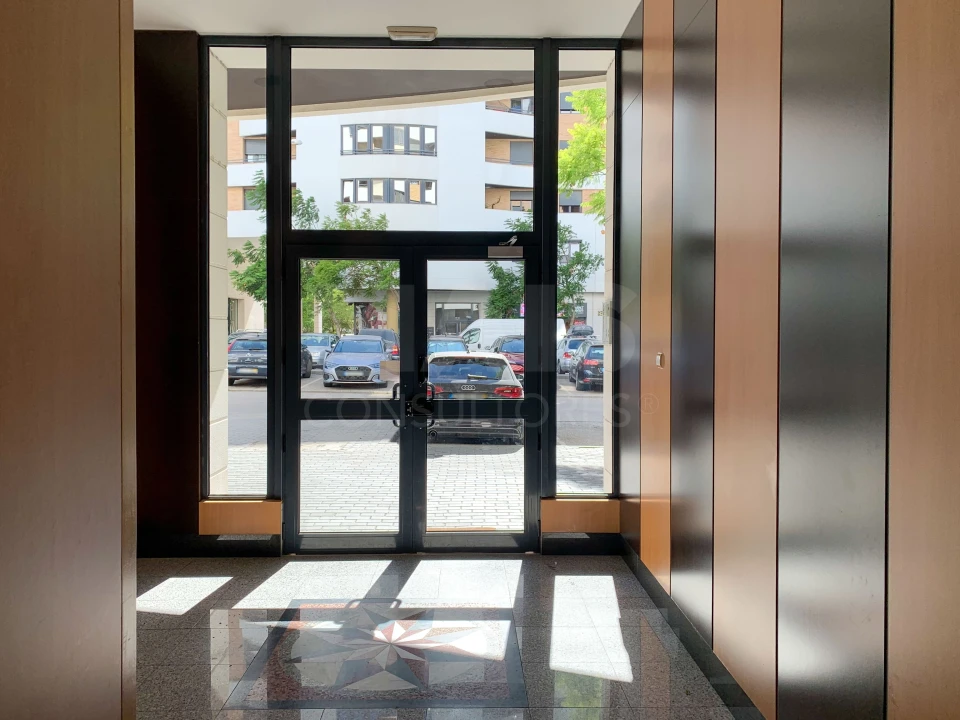 Apartamento T4 para Venda em Loures Foto 3