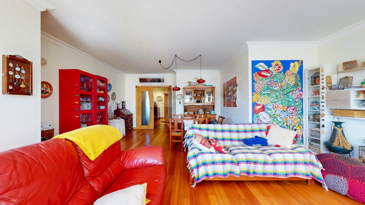 Apartamento T4 para Venda em Loures Foto 5