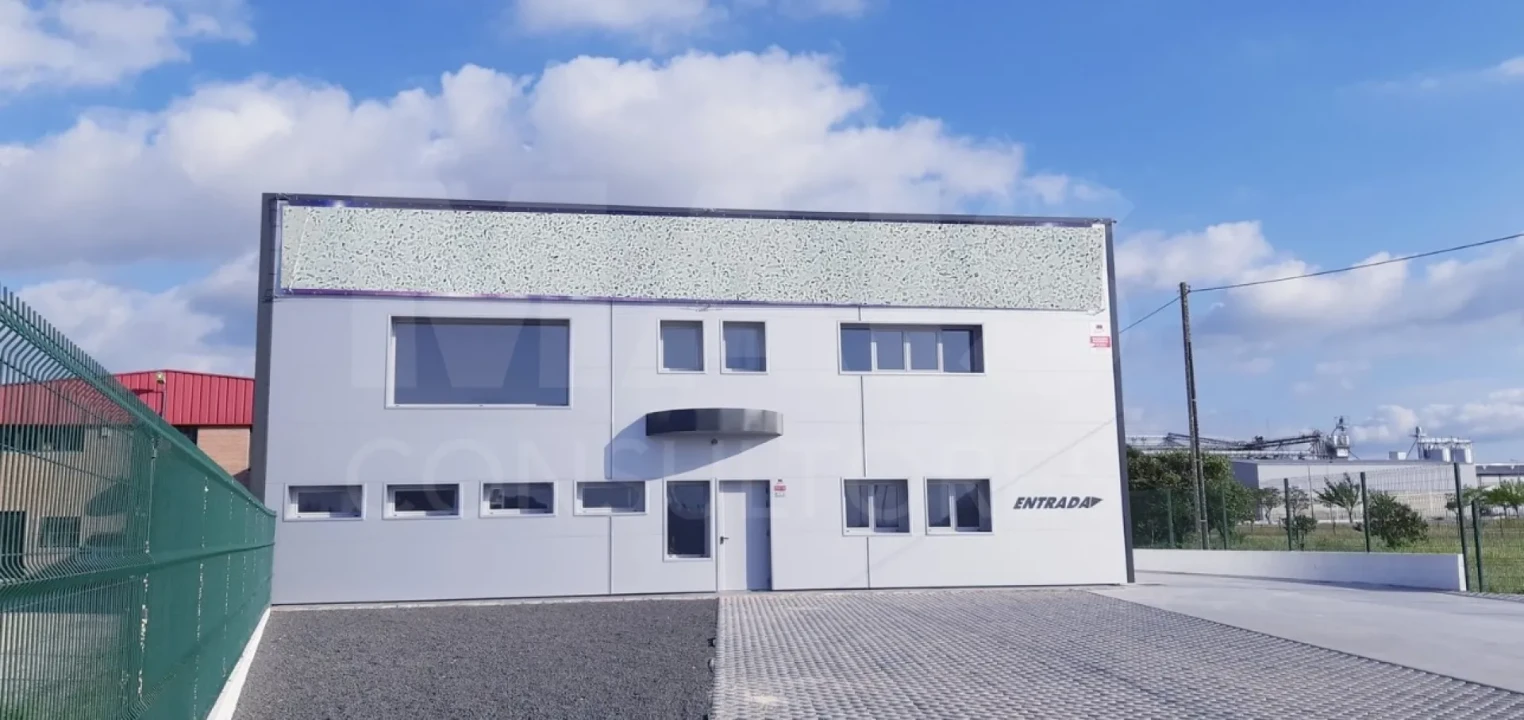 Loja para Venda em Salvaterra de Magos e Foros de Salvaterra Foto 1