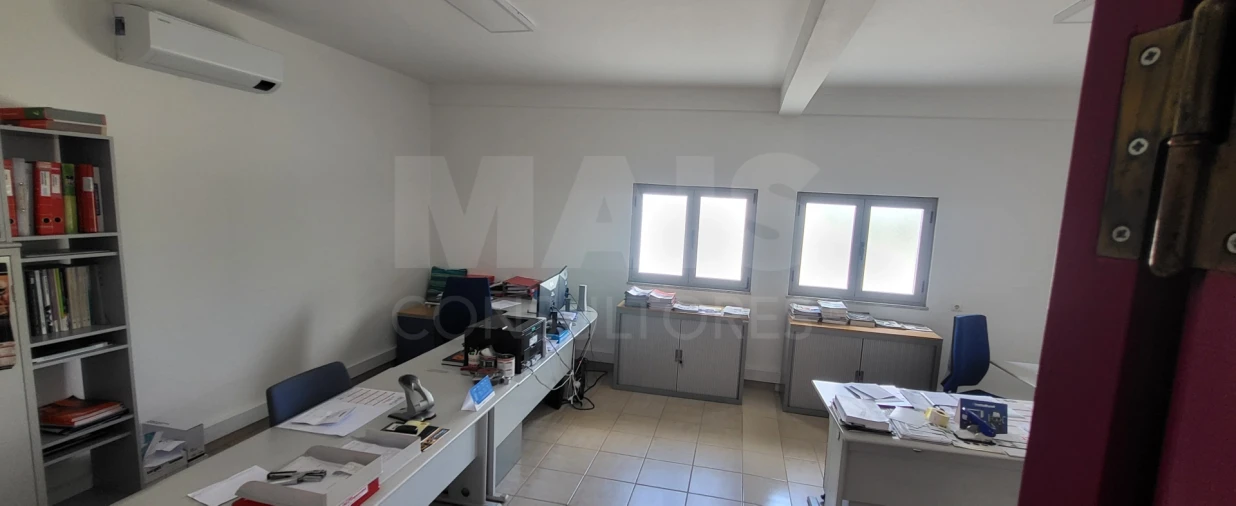 Loja para Venda em Salvaterra de Magos e Foros de Salvaterra Foto 3