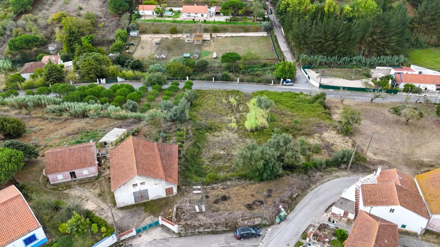 Terreno para Venda em Santo Quintino Foto 1