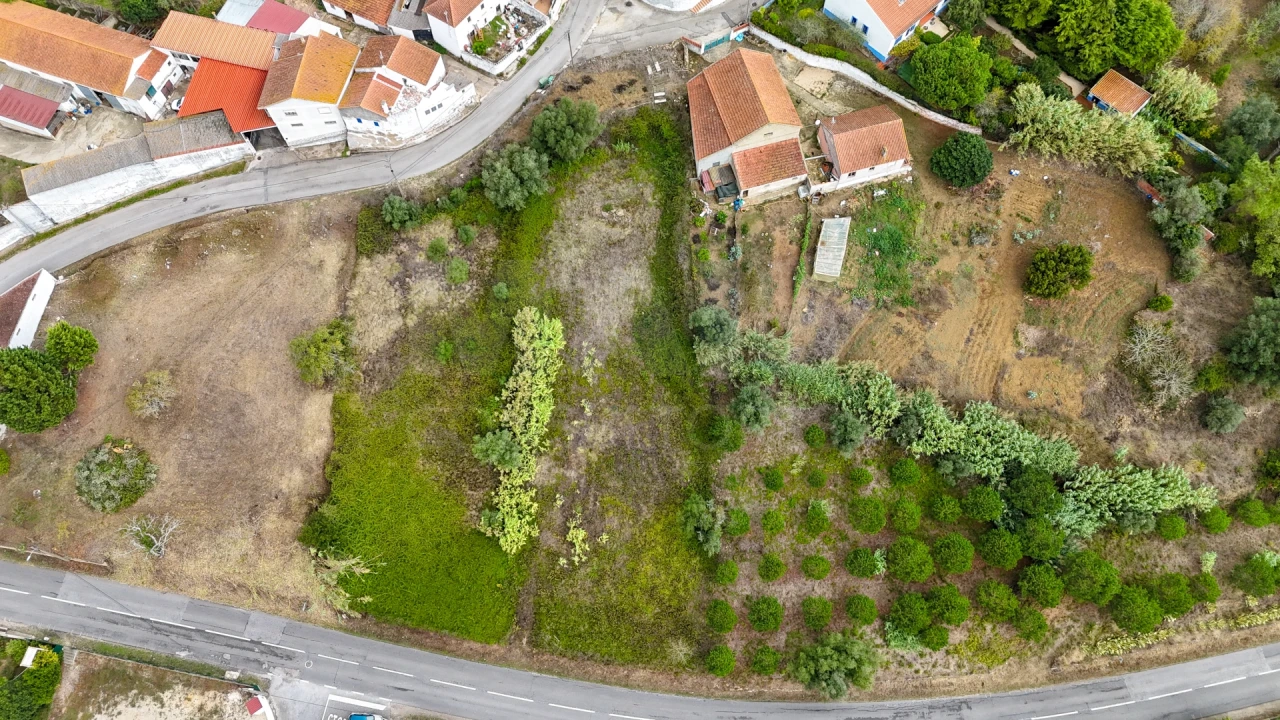 Terreno para Venda em Santo Quintino Foto 3
