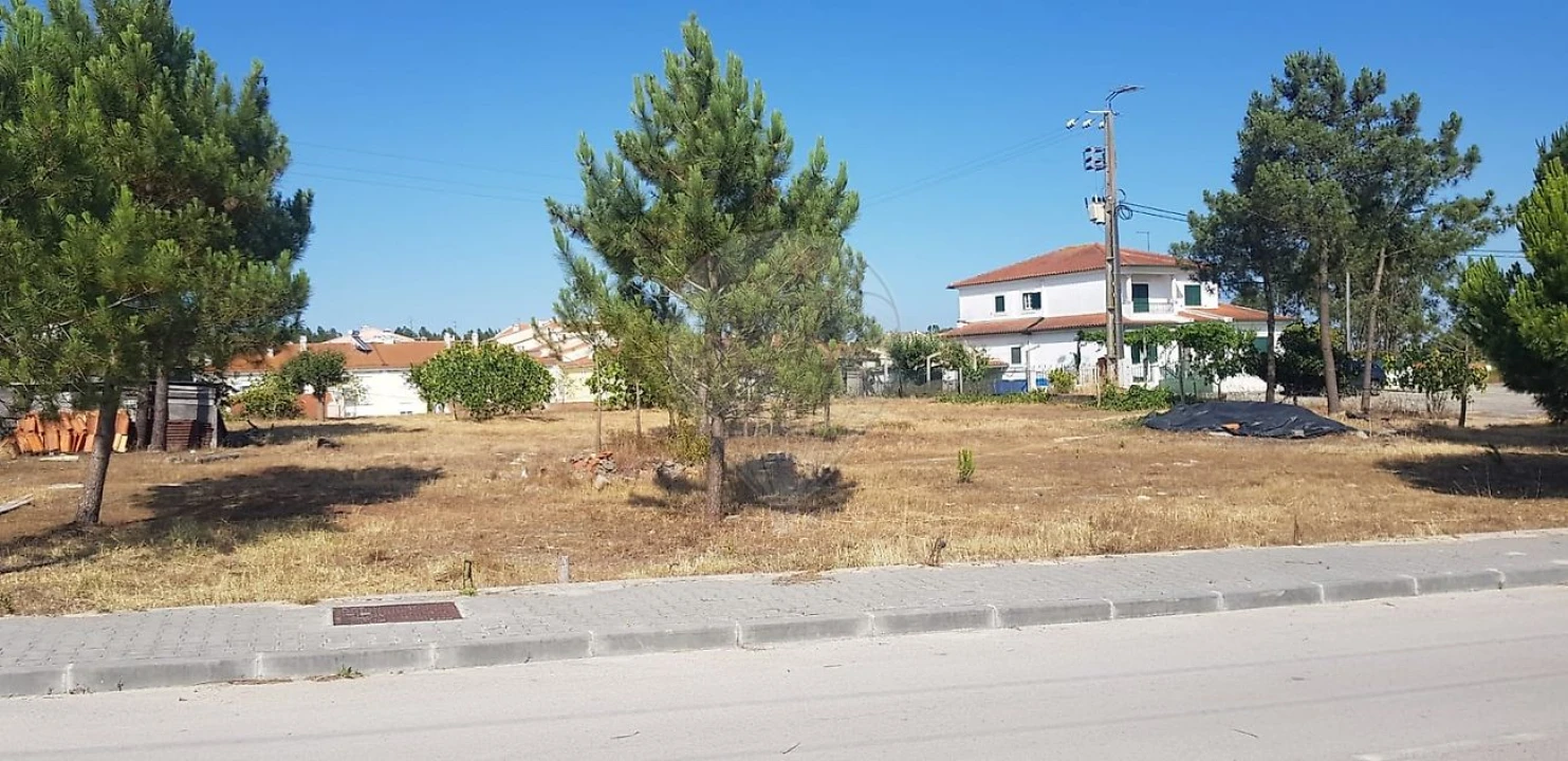 Terreno para Venda em Vale da Pedra Foto 19