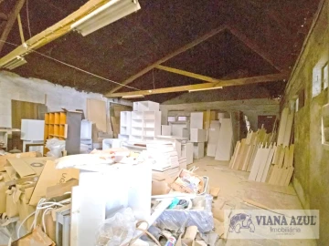 Armazém para Venda em Perre