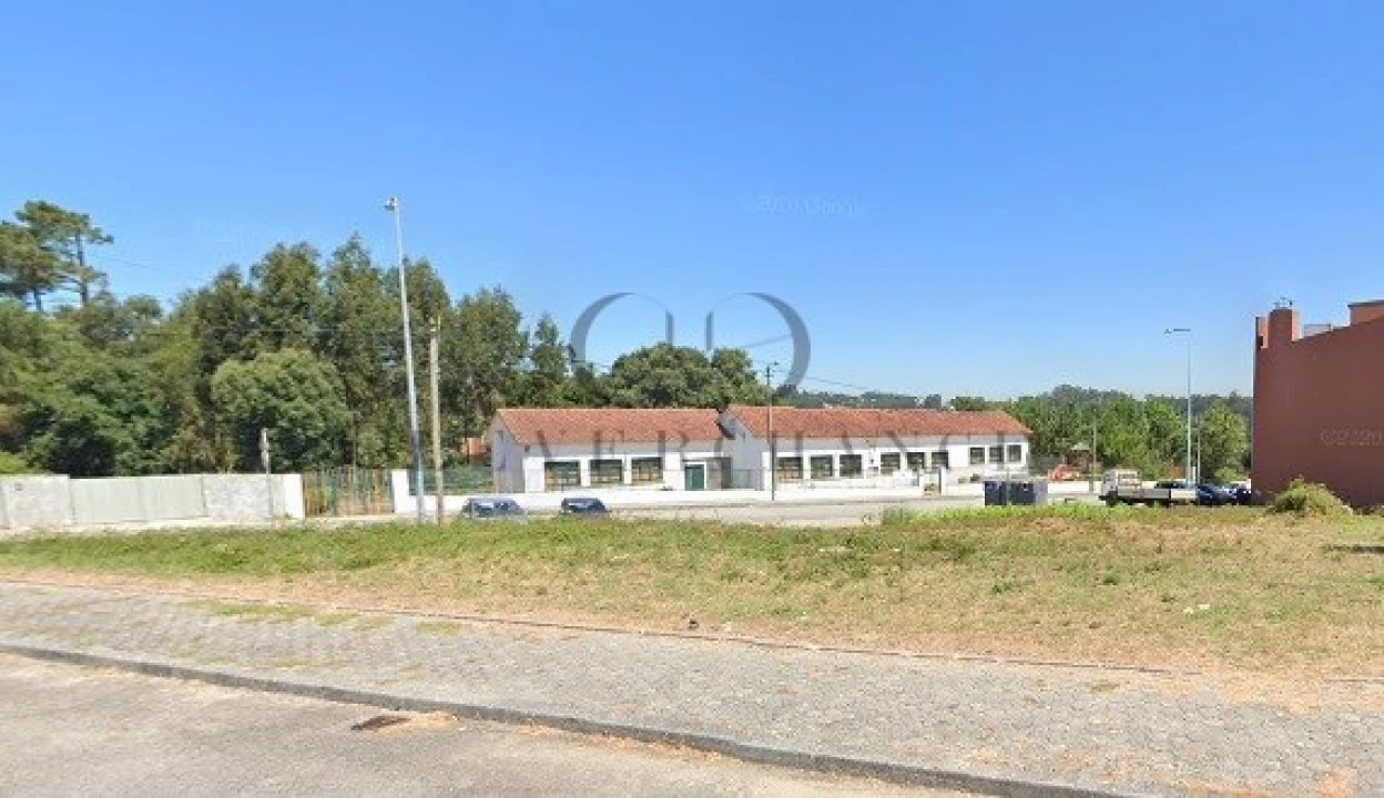 Terreno P/ Prédio para Venda em Argoncilhe Foto 8