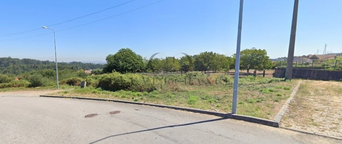 Terreno P/ Prédio para Venda em Argoncilhe Foto 11