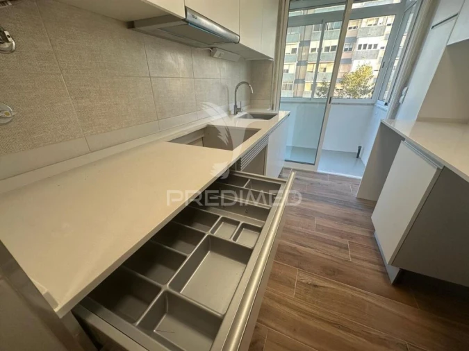 Apartamento T3 para Venda em Santa Clara Foto 4