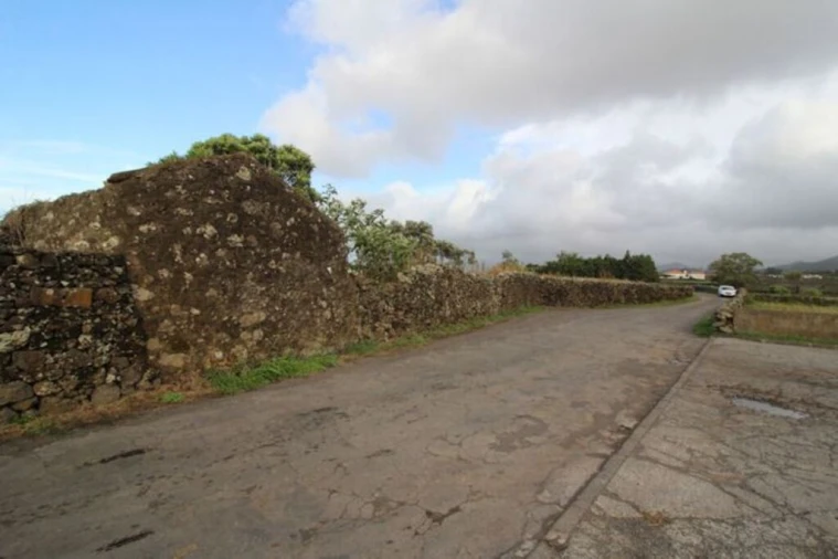 Terreno para Venda em Calhetas Foto 6