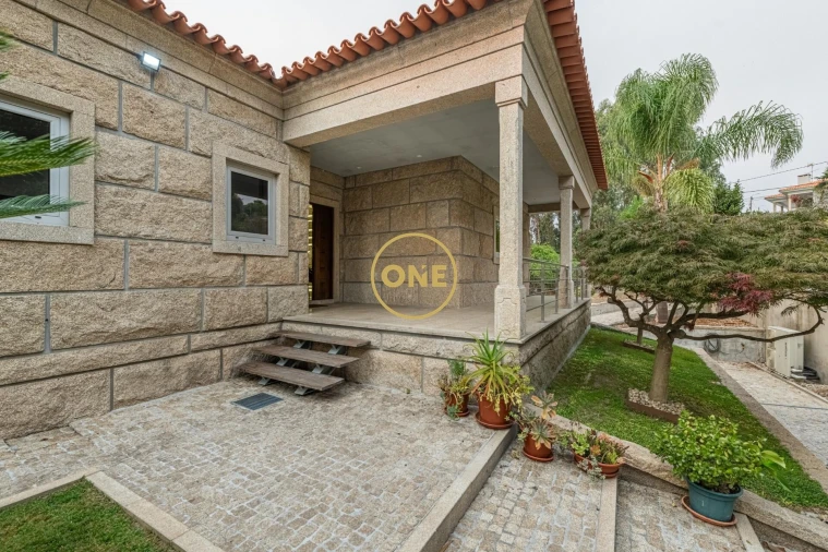 Moradia T3 para Venda em Vale (São Cosme), Telhado e Portela Foto 38