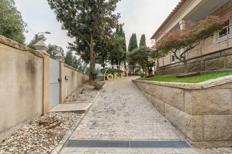 Moradia T3 para Venda em Vale (São Cosme), Telhado e Portela Foto 35