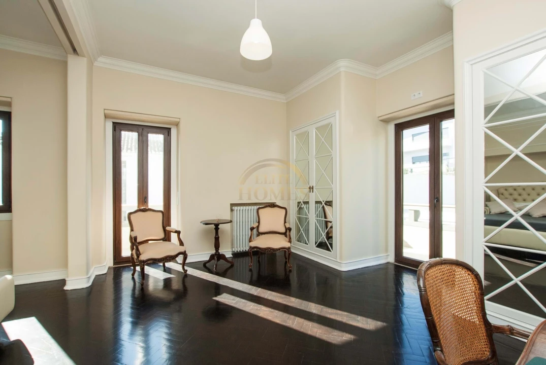 Moradia T8 para Venda em Alvalade Foto 34