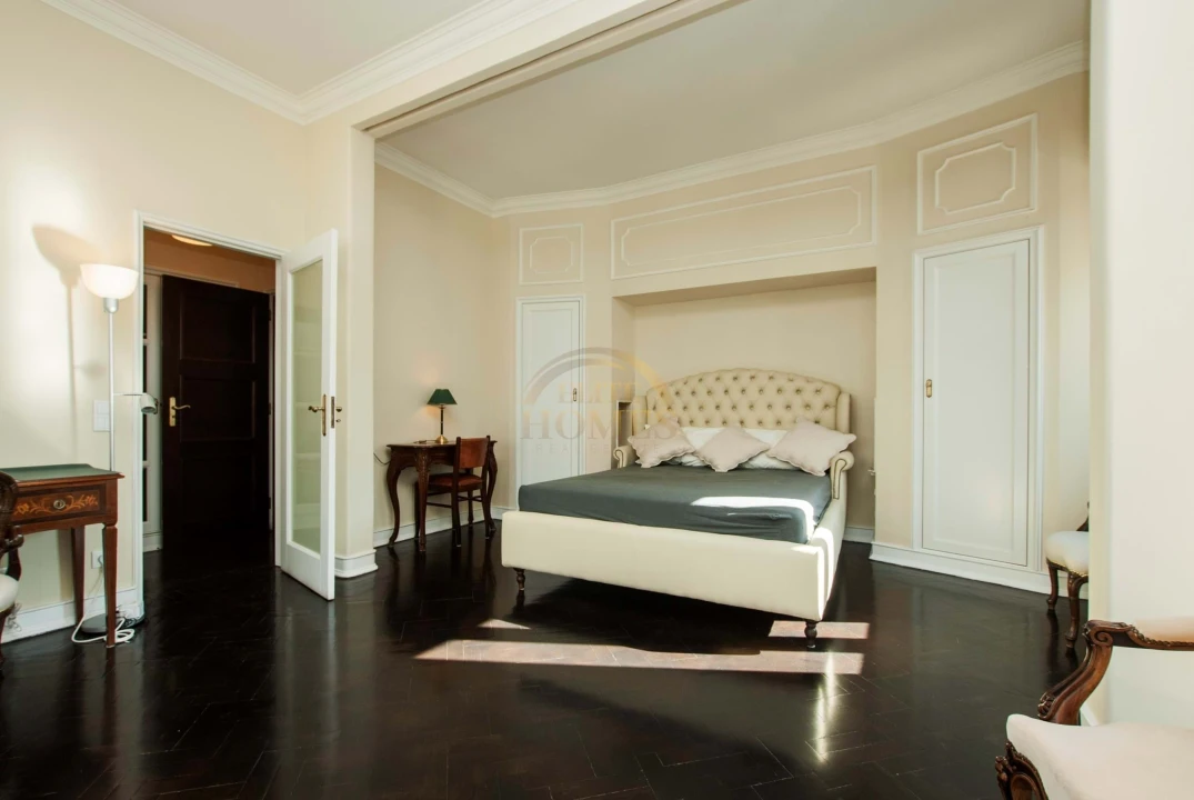 Moradia T8 para Venda em Alvalade Foto 35