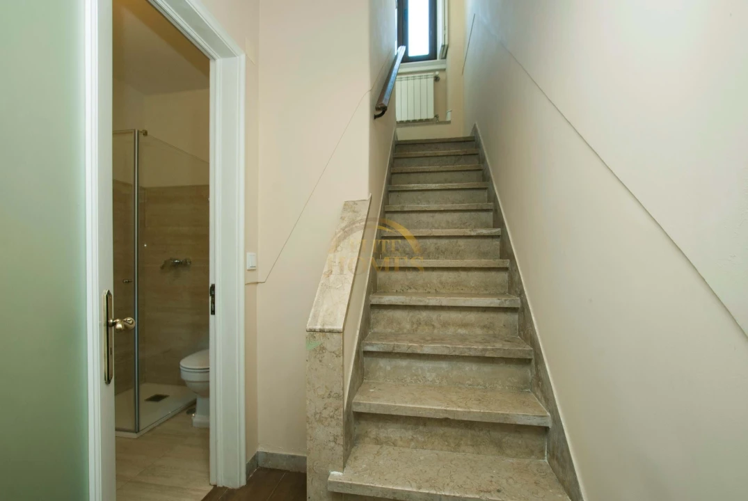 Moradia T8 para Venda em Alvalade Foto 64