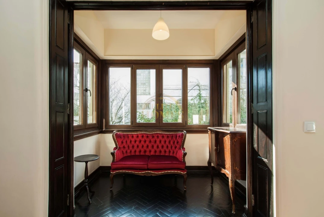 Moradia T8 para Venda em Alvalade Foto 10