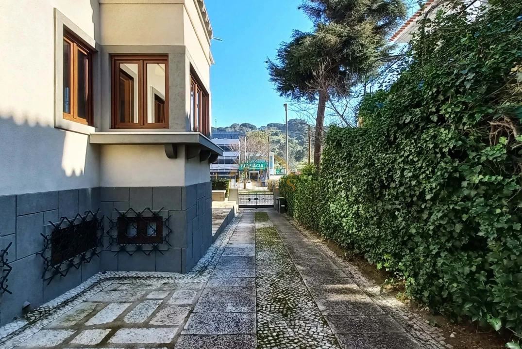 Moradia T8 para Venda em Alvalade Foto 88