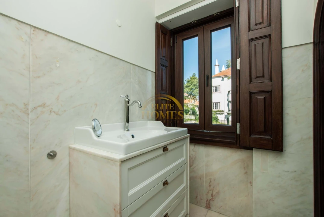 Moradia T8 para Venda em Alvalade Foto 76