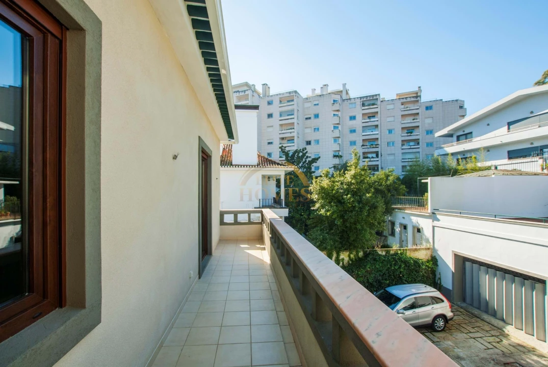 Moradia T8 para Venda em Alvalade Foto 40