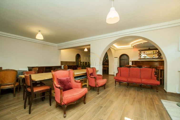 Moradia T8 para Venda em Alvalade Foto 60