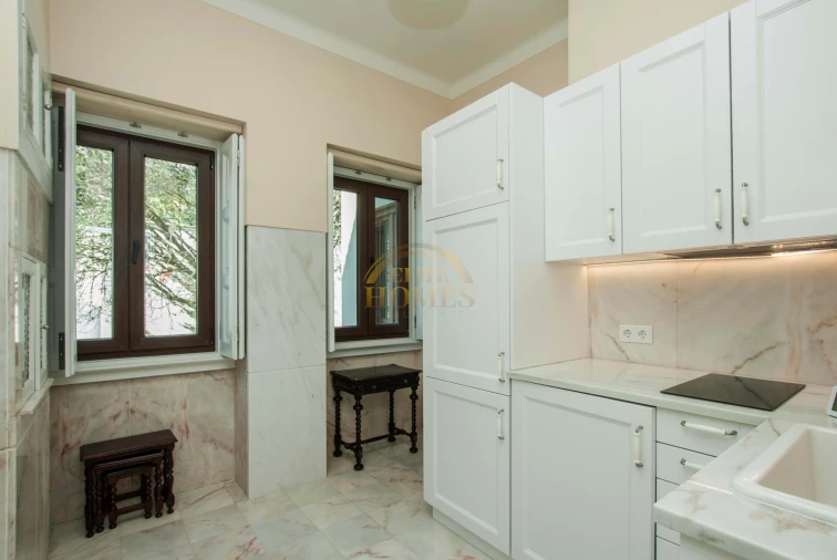 Moradia T8 para Venda em Alvalade Foto 24