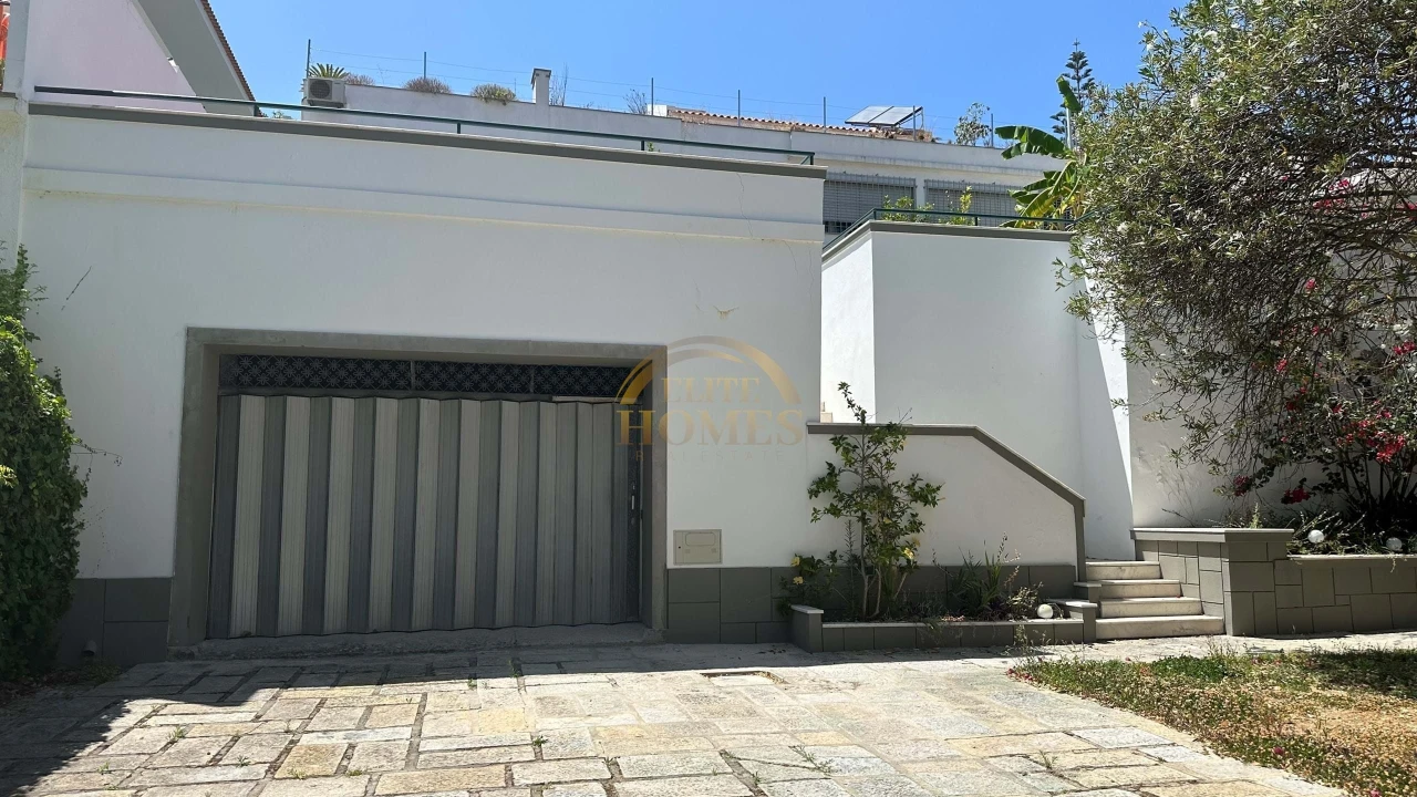 Moradia T8 para Venda em Alvalade Foto 77