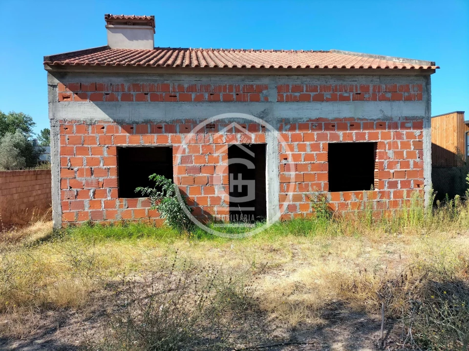 Terreno para Venda em Chamusca e Pinheiro Grande Foto 2