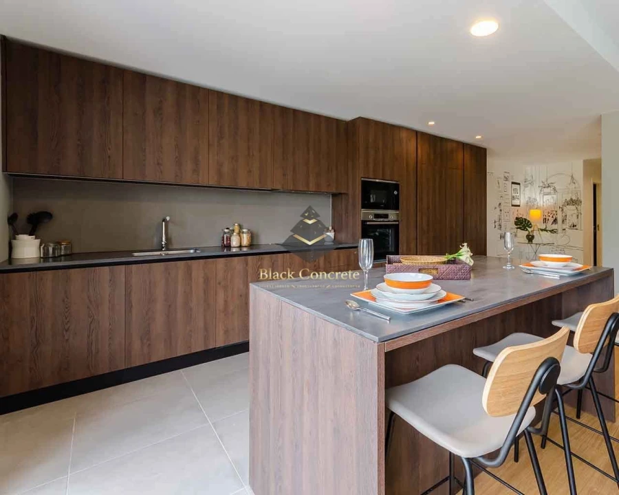 Apartamento T3 para Venda em Seixal Foto 7
