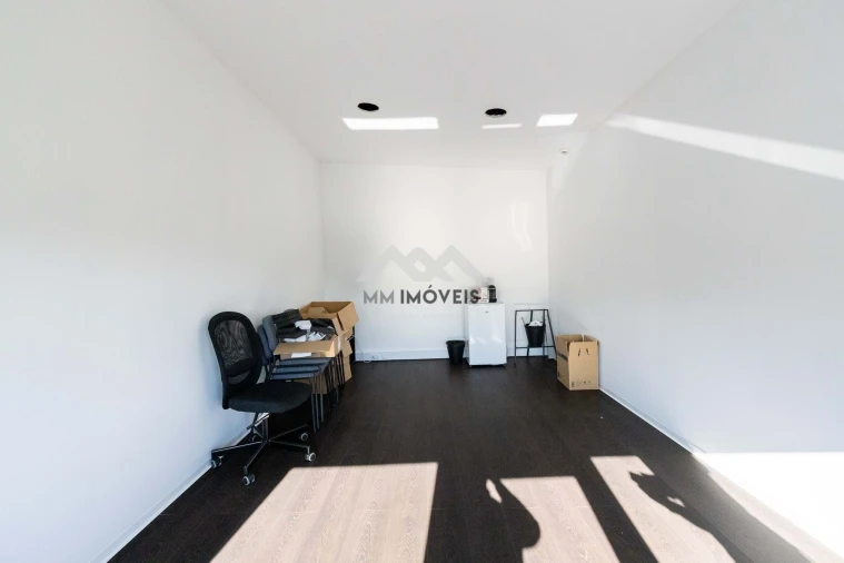 Armazém para Venda em Ermesinde Foto 7