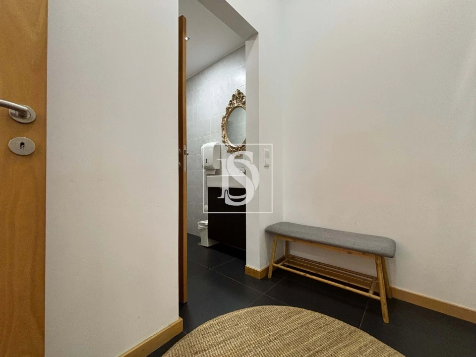 Negócio para Venda em Santa Maria Maior e Monserrate e Meadela Foto 11