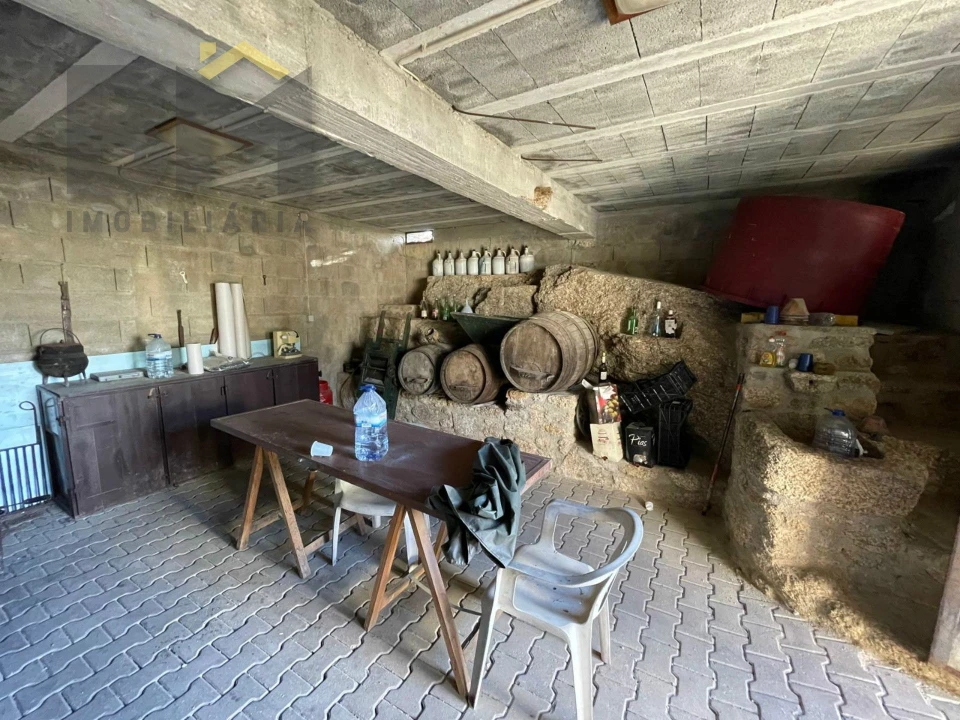 Quinta T0 para Venda em Freixial e Juncal do Campo Foto 10