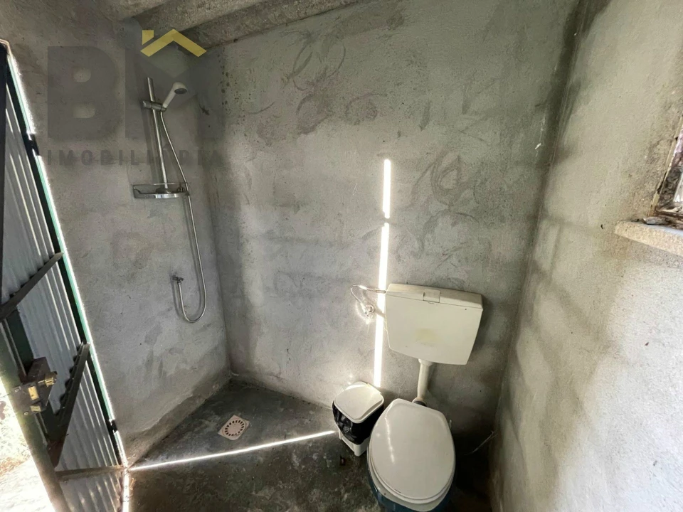 Quinta T0 para Venda em Freixial e Juncal do Campo Foto 8