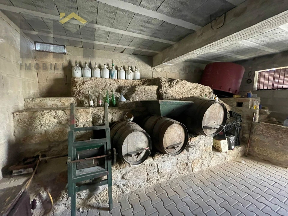 Quinta T0 para Venda em Freixial e Juncal do Campo Foto 11