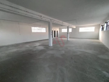 Armazém para Arrendamento em Caldas de Vizela (São Miguel e São João)