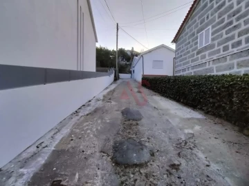 Armazém para Arrendamento em Caldas de Vizela (São Miguel e São João)