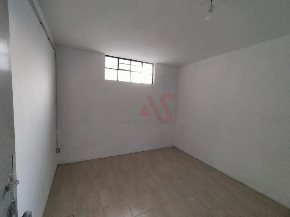 Armazém para Arrendamento em Caldas de Vizela (São Miguel e São João) Foto 7